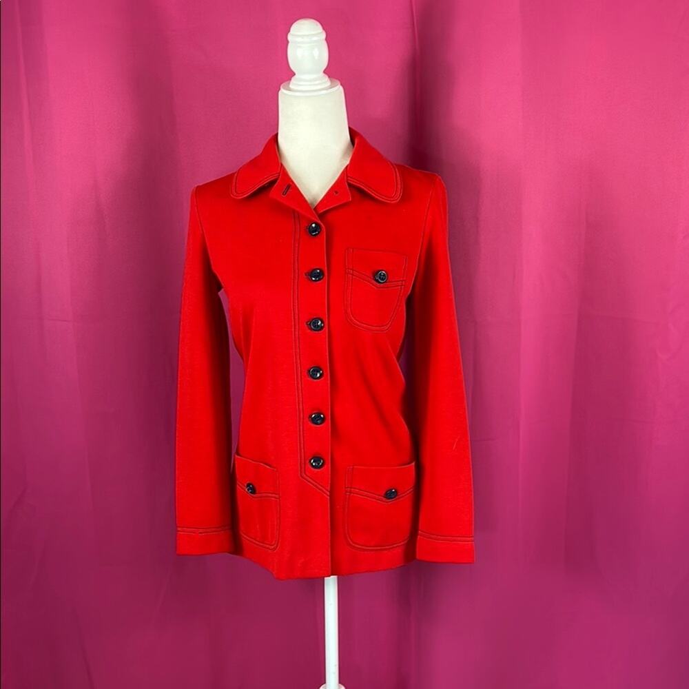 Vintage 60s 70s unbranded red polyester leisure jacket, size small
